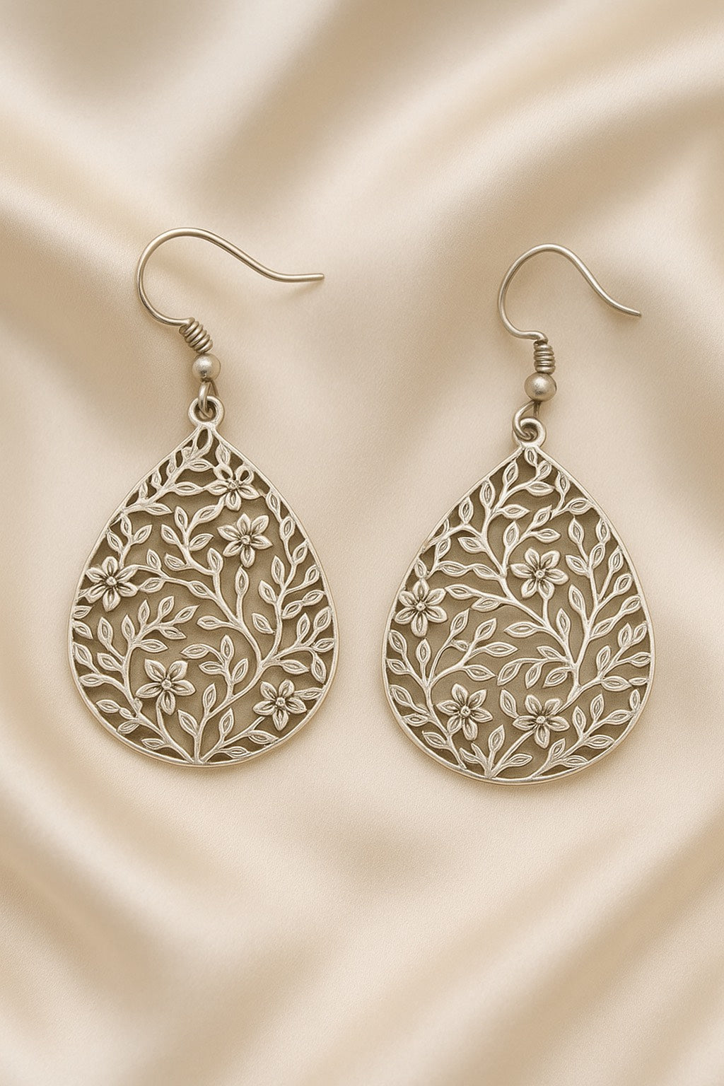 EARRINGS SILVER LORD