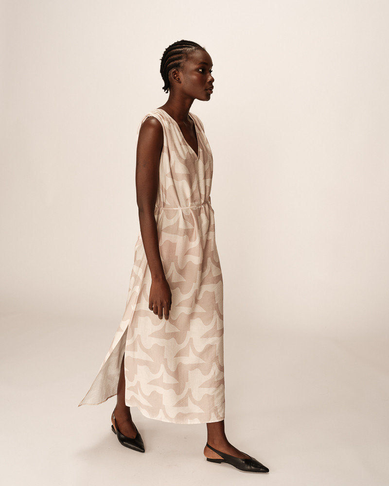 DRESS BEIGE PENSEE